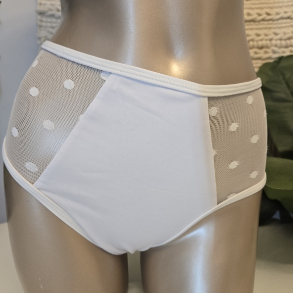 Shein White Ruffle Bikini Set - Picture 3 of 7